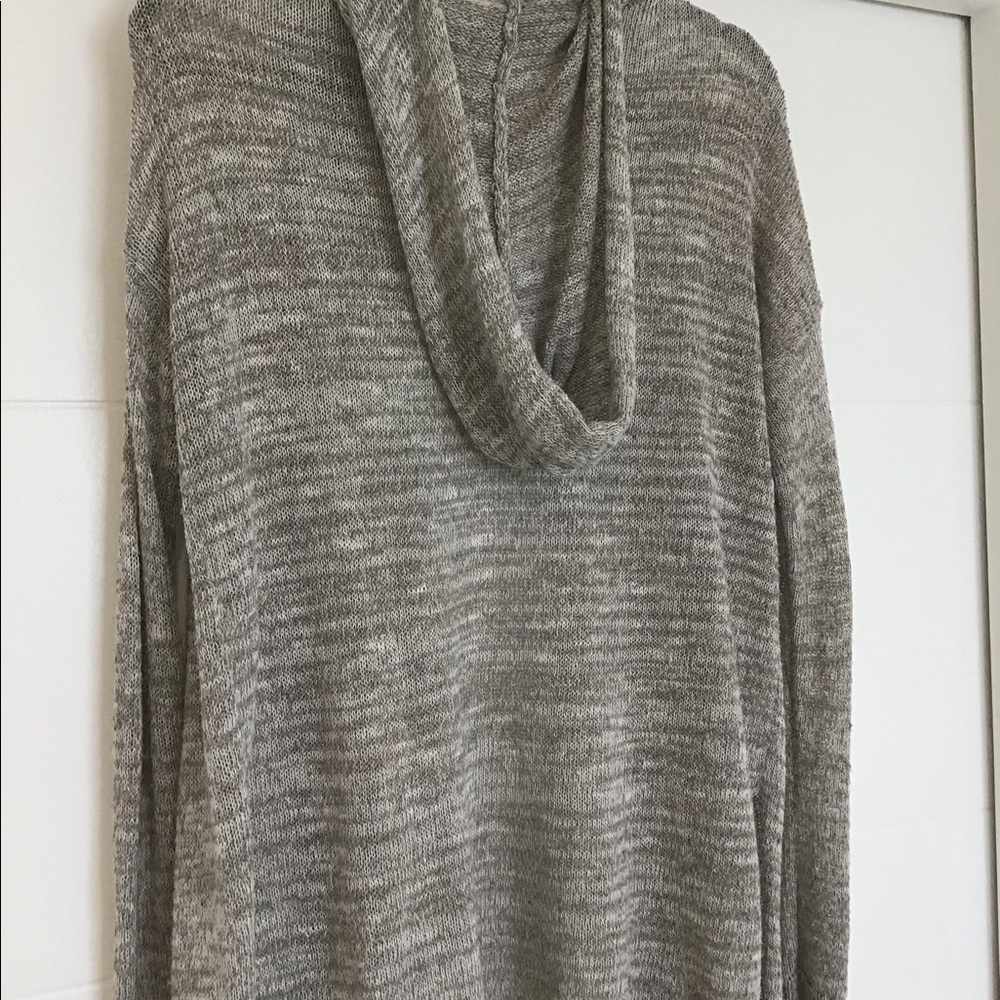 Abercrombie and Fitch New York Knitted Cardigan - Picture 4 of 5